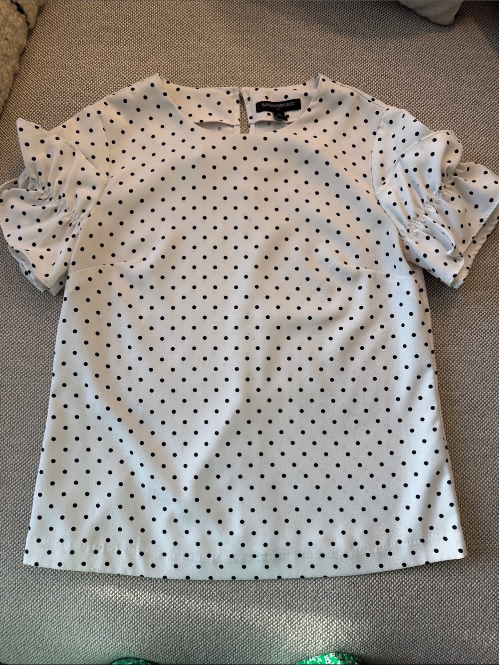 Banana Republic Polka Dot Ruffle Sleeve Blouse in White & Black Size XS